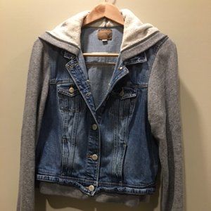 American Eagle Jean Jacket Sweatshirt Combo.  Size XL